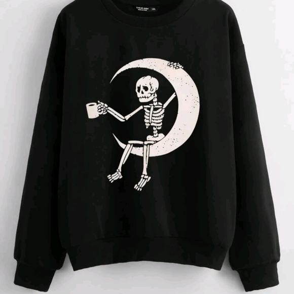 SHEIN Tops - SHEIN Plus Oversized Slight Cropped Crewneck